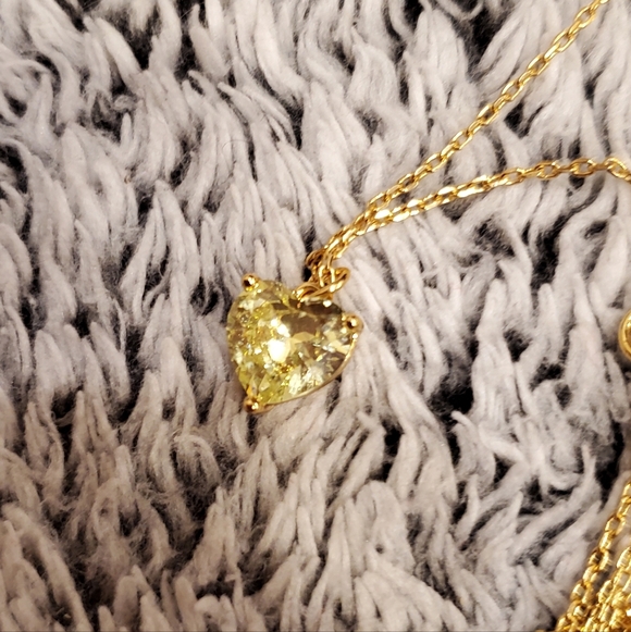 My Love August Heart Pendant- Peridot - Picture 5 of 5